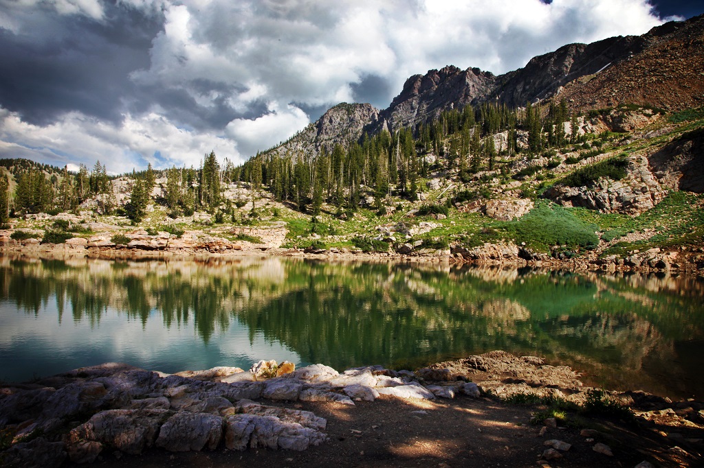 Cecret Lake